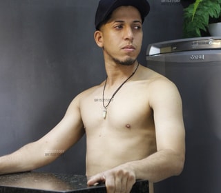 Acompanhante em Uberlândia-MG - Gabriel Vaper