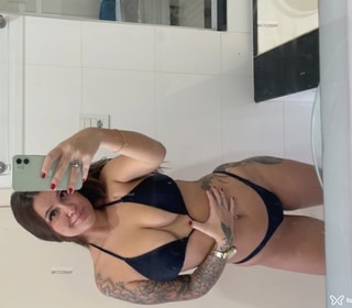 Acompanhante Lívia Dias