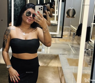 Acompanhante Camila Queiroz