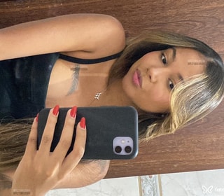 Acompanhante Lara Tavares