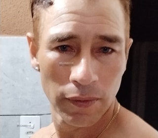 Acompanhante Oliver