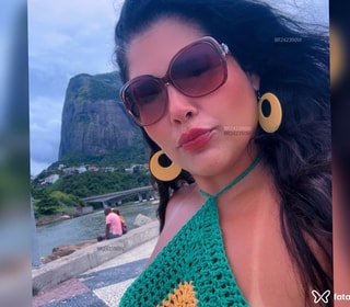 Acompanhante Ana Clara Alves