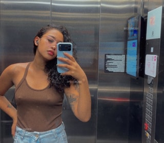 Acompanhante Ayra Bellini