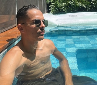 Acompanhante Luciano