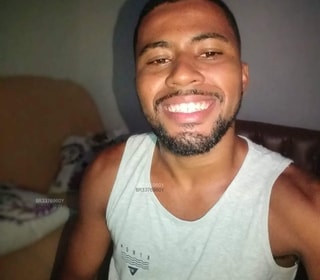 Acompanhante Pretinho