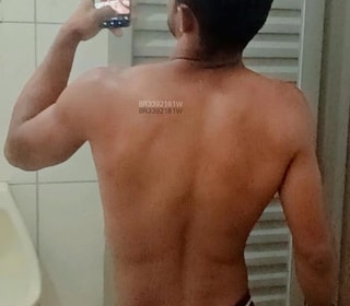 Acompanhante Breno