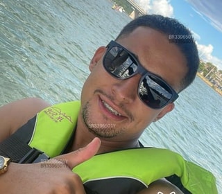 Acompanhante Henrique