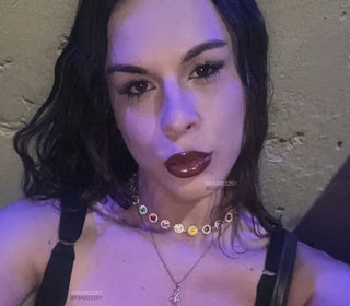 Acompanhante Laura