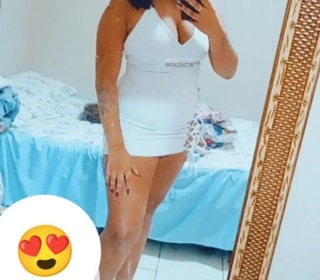 Acompanhante Larissa