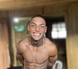 Acompanhante Heverton