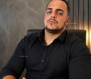 Acompanhante Henrique